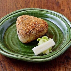 焦がし醤油が香ばしい焼きおにぎり(醤油)