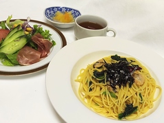 Dランチ【アサリと菜の花のペペロンチーノ】