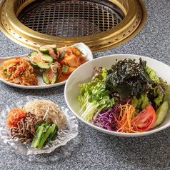 割烹仕込みの手作り料理を提供