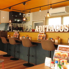 カウンター席はおひとり様に大人気♪広々としたカウンターで、スタッフが丁寧に作り上げるタコスを眺めながら贅沢な時間をお過ごしいただけます。ランチ利用はもちろん、自分へのご褒美にふらりと立ち寄れるカジュアルさが魅力。