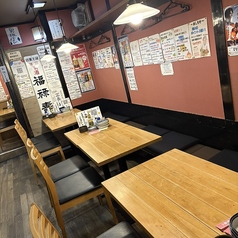 魚寅食堂 横浜鶴屋町店の雰囲気3