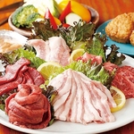 お肉、魚介、お野菜が楽しめるボリュームたっぷりな食材セットも各種ご用意しております♪