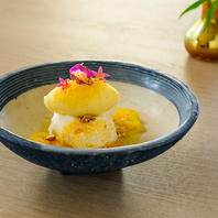 シェフが島の恵みを使って１から作る濃厚スイーツ