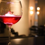 札幌は大通、狸小路5丁目のバーです。多彩なテイストのカクテルで素敵な二次会＆女子会を。