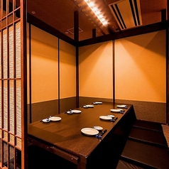 ◆4名様～8名様用◆ 少人数様から団体様まで幅広くご案内いたします◎当店自慢の絶品料理がご堪能いただける宴会に最適なコースも多数ご提供しております♪