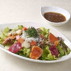 海鮮彩りサラダ