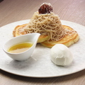 料理メニュー写真&nbsp;利平栗のモンブランパンケーキ(単品)
