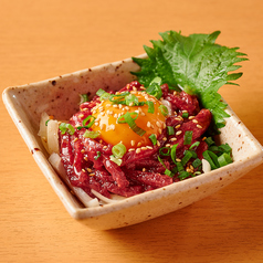 桜ユッケと濃厚卵