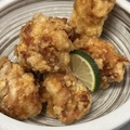 料理メニュー写真 鶏の唐揚げ 4個