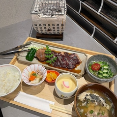 贅沢ランチ♪桜カルビ七輪焼昼膳