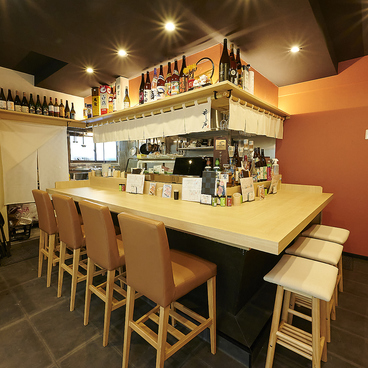 炭火焼 井の万 三宮北野坂店の雰囲気1