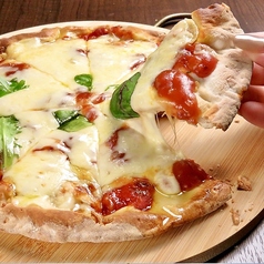 チーズたっぷり！マルゲリータピザ（２〜３人前）の写真