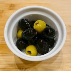 オリーブのスパイスマリネ