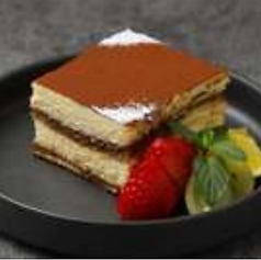 俺のティラミス~季節のフルーツ添え~