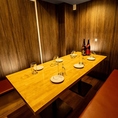 喧騒を忘れさせるようなモダンなラグジュアリー空間。団体様の貸切宴会も承っております。落ち着ける店内を貸し切っての寛ぎのひとときをお過ごしください。宴会にオススメの飲み放題付コースも多数ご用意。最大3時間飲み放題プランや、鍋食べ放題プランもございます◎