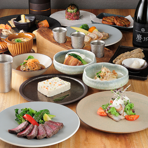 日本中の様々な地酒を楽しめる大人の隠れ家居酒屋