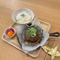 料理メニュー写真&nbsp;肉厚飛騨牛ハンバーグ/ライス
