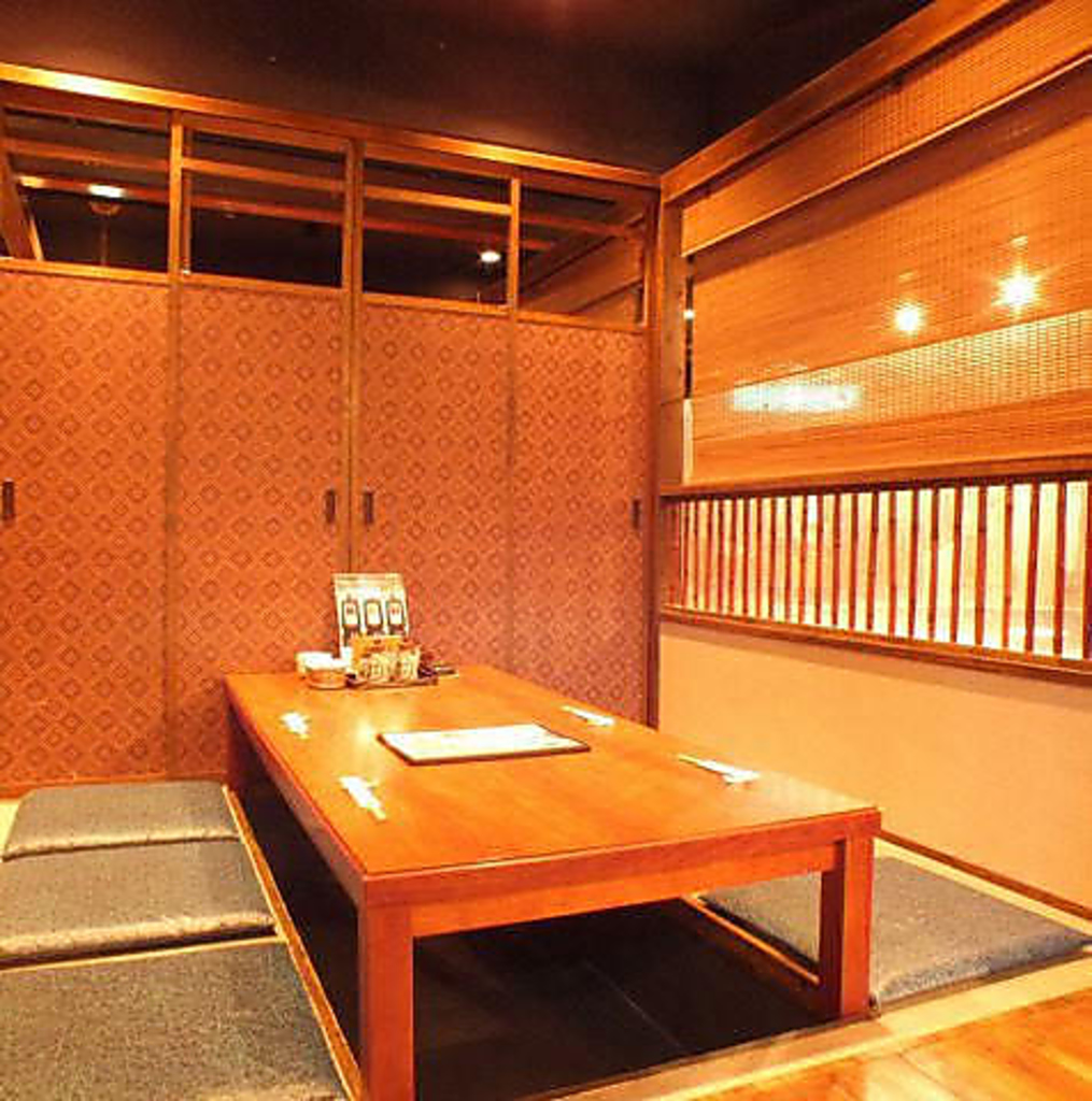 少人数様で落ち着いて楽しめます！【掘りごたつ席（～6名様）】