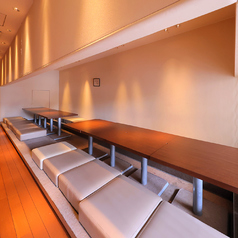 【最大30人様!団体様席】フロア貸切なら70~100人様まで対応可能です。