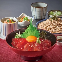 漬けまぐろ丼と麺 お得な茶碗蒸し付