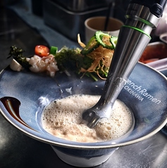フレンチソーキそば専門店 Salmon Noodle 3.0 首里店の特集写真