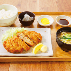 まぐろメンチカツ定食