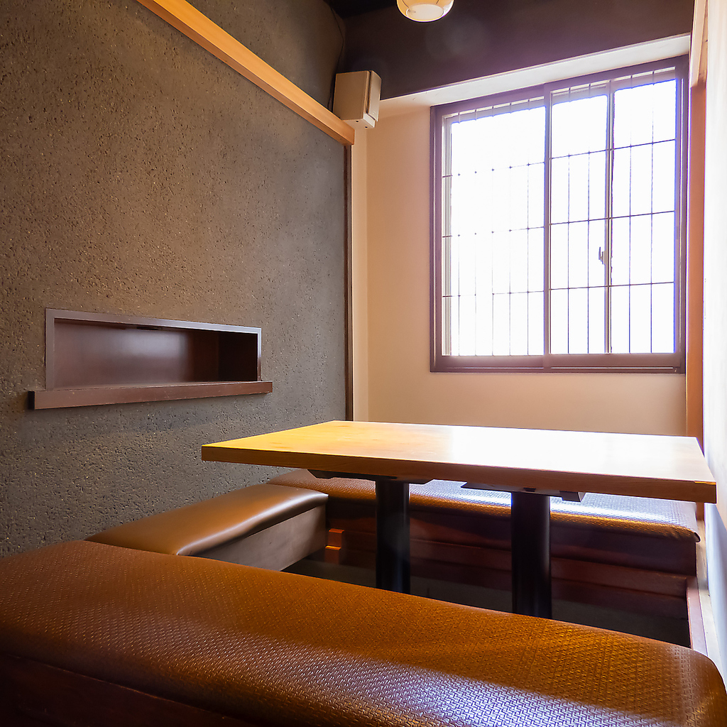 2～4名様の特別なテーブル席で記念日のお祝いに最高の場所！心地よい時間を創作居酒屋で楽しもう★