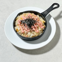 鮭と明太マヨの鉄板チャーハン