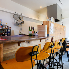 【カウンター席×4席】