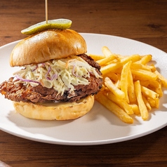 ■クリスピーチキンバーガー　ハニーマスタード＆アップルキャベツスロー