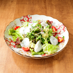 生たことアボカドの夏野菜サラダ
