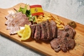 料理メニュー写真 スペイン産イベリコ豚の贅沢盛り合わせ