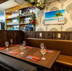 テーブル席（3～6名様×2卓）