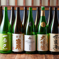 地酒と日本各地の地酒が飲めます！