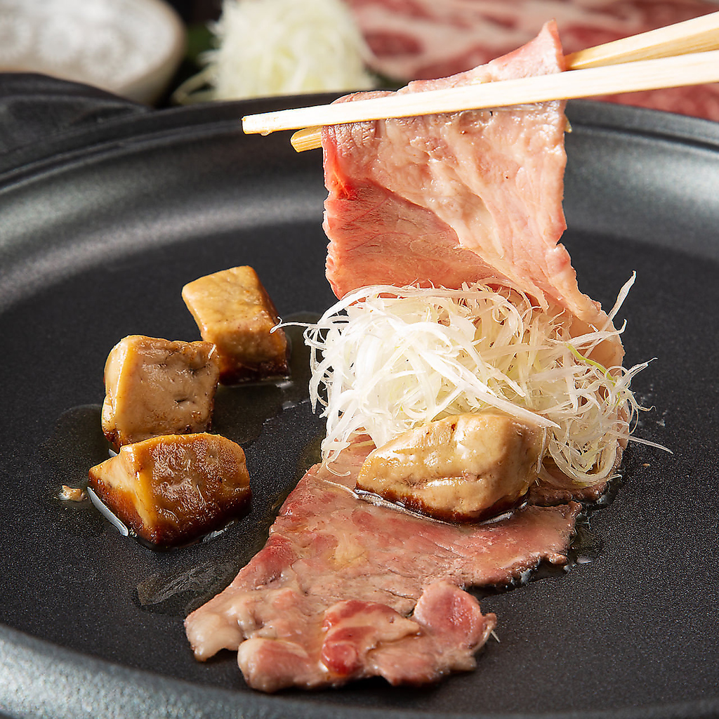 牛肩ロースとフォアグラの焼きしゃぶ