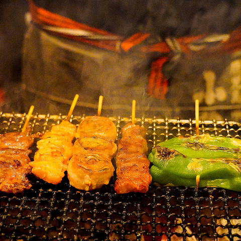 鹿児島の旨いもんが集合!!炭火で丁寧に焼き上げる焼き鳥や、創作料理がどれも旨い!!