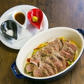 料理メニュー写真 赤身肉のステーキ
