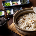 料理メニュー写真 土鍋で炊いた鯛めし