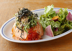 炙りサーモンといくら