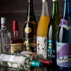 料理に合う豊富な美酒♪店主こだわりの一杯をご堪能あれ