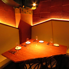 ソファー席は、女子会も誕生日もデートにも貸切パーティーにも使いやすい、カジュアルでありながらお洒落な雰囲気です★