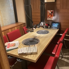 一階席、6名様テーブル完全個室