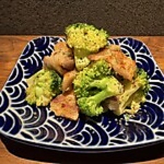 パンチェッタとブロッコリーのアンチョビバター