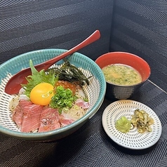 特製！海鮮丼。みそ汁付き