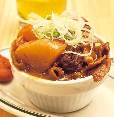 【すすきの駅直結】「もつ」＆「串焼き」が自慢！心地良い空間で料理とお酒を愉しむ♪