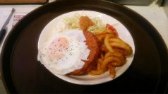 1.2階は、沖縄料理