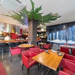 貸し切りパーティーのご予約も承っております。勿論、お料理は作りたてをご提供。ご予約はお早目に！