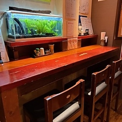 水槽前のカウンター3席あります