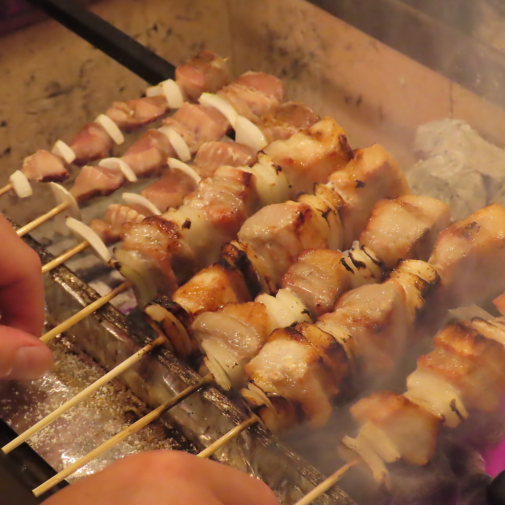 当店自慢の焼き鳥をぜひ、一度ご賞味ください！一口頬張ると口の中いっぱいに肉の旨味が広がります♪