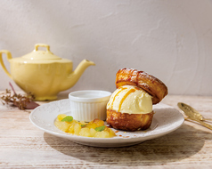 りんごとカラメルソースのクイニーアマン